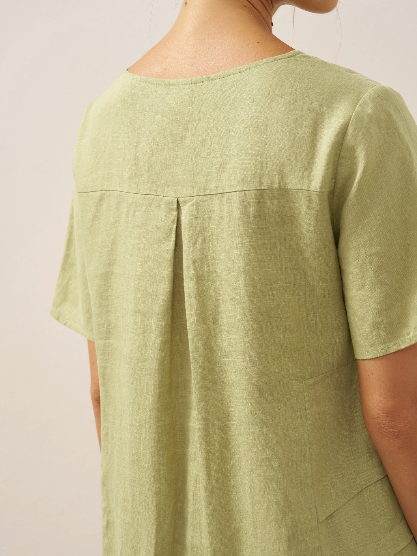 Kinsley | Women’s Sage Linen Pleated Crew Neck Midi Dress