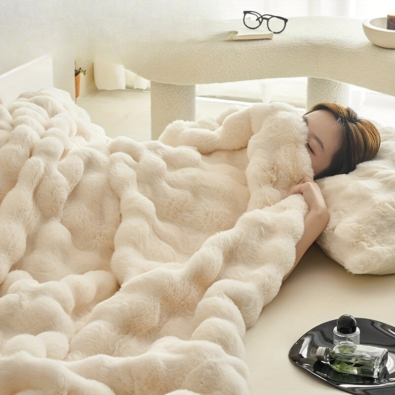 Double-Sided Plush Fleece Blanket | Soft & Warm for Every Season