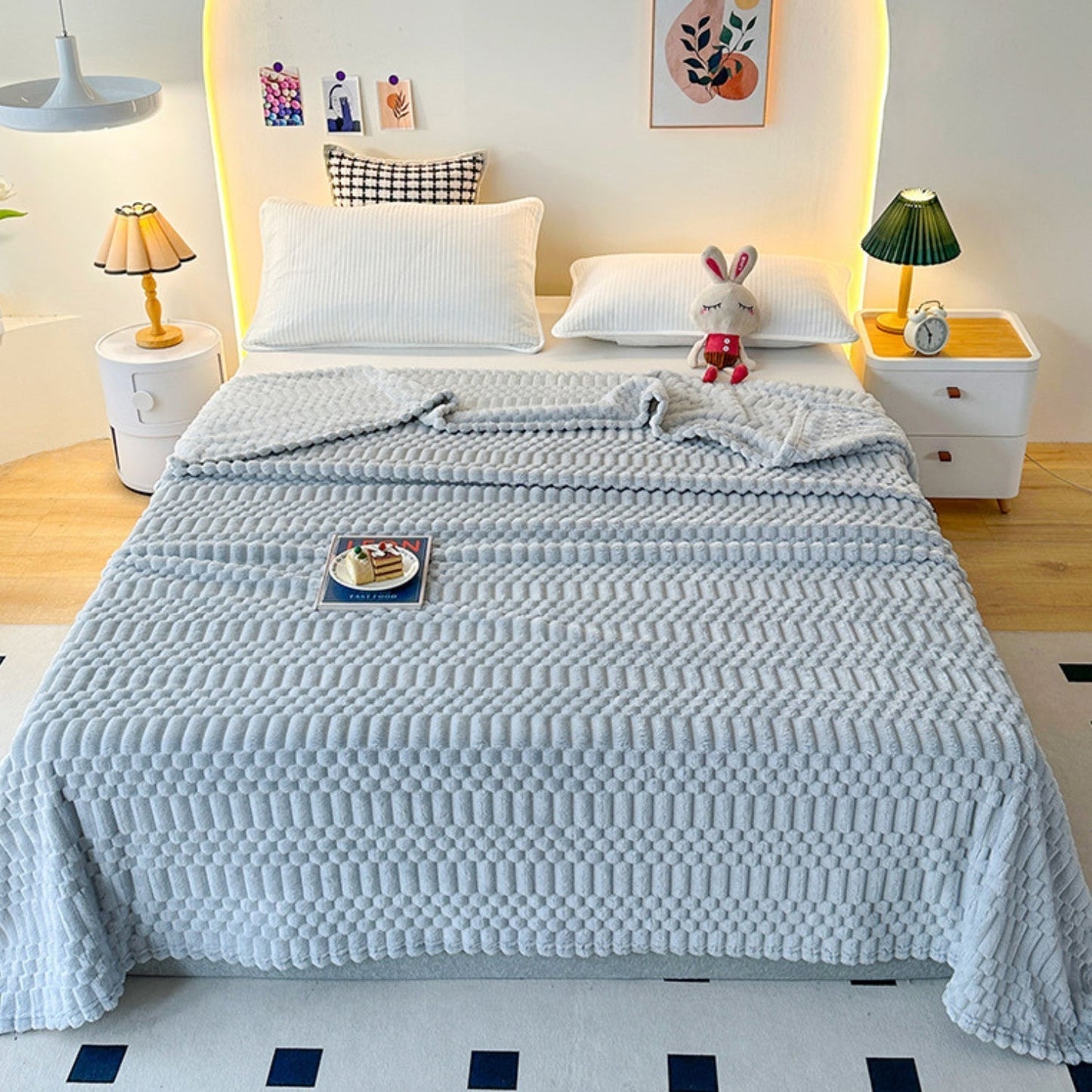 Soft Pebble Pattern Blanket | Microfiber Throw for Bed and Couch