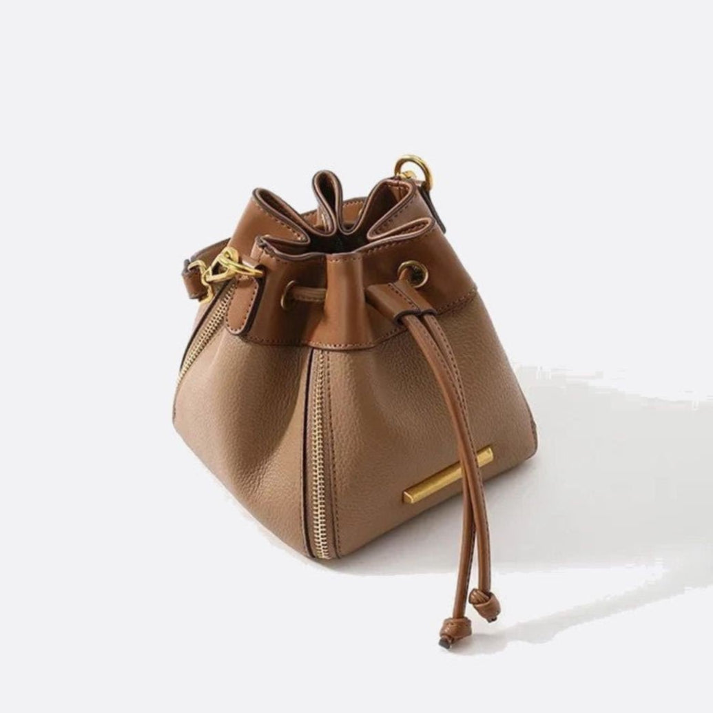 Genuine Leather Bucket Handbag with Removable Straps and Zipped Pocket – Chic Crossbody Tote in Cowhide Leather 7