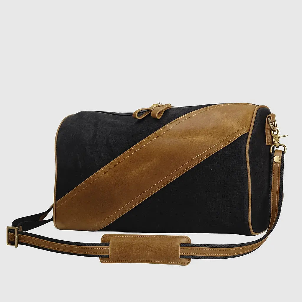 Rodney | Terrain Crossgrain Messenger Bag