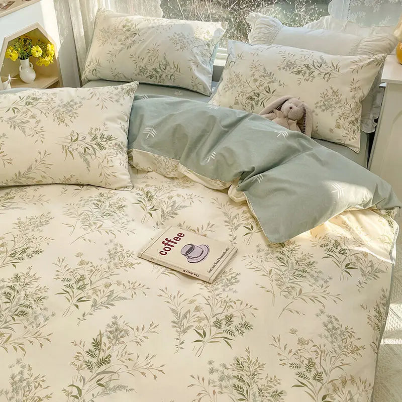 Elegant Floral Cotton Bedding Set | Soft Bed Cover & Pillowcase