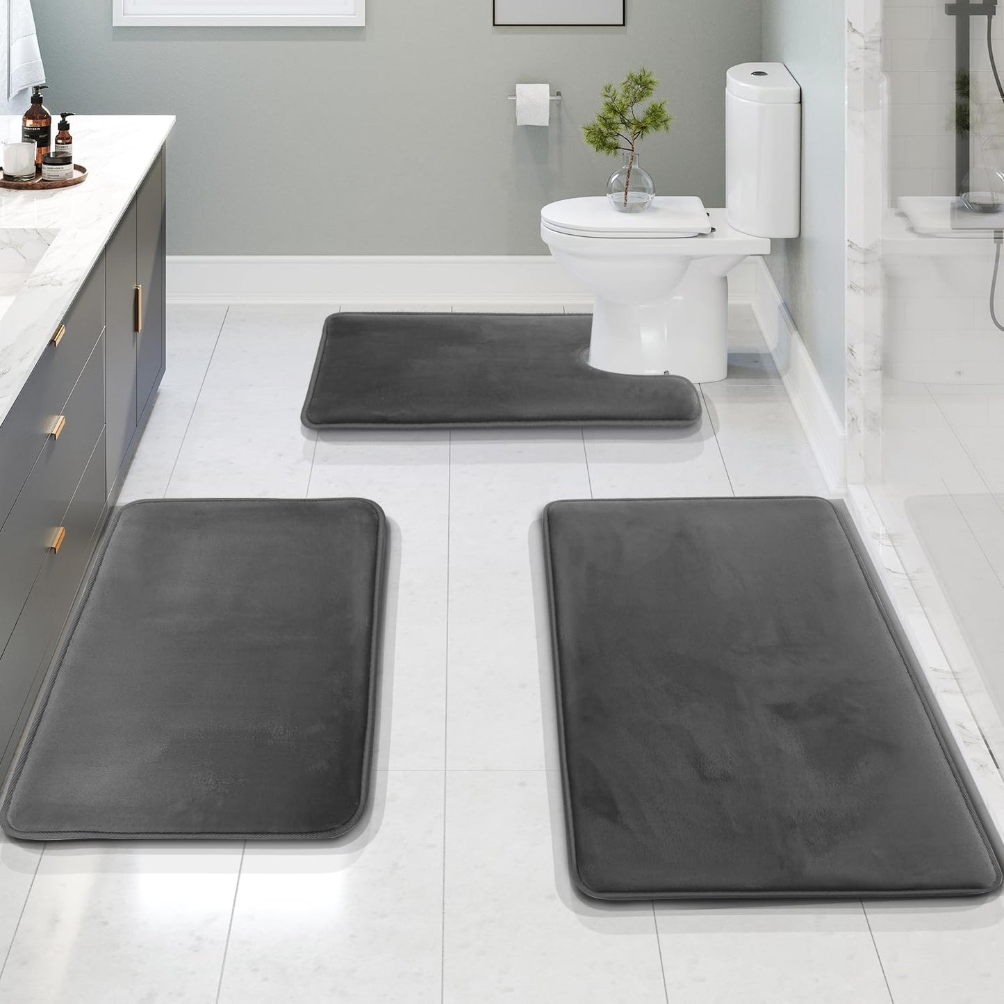 3-Piece Velvet Bath Mat Set | Non-Slip & Fast-Dry Comfort