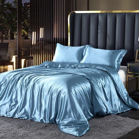 Luxury Silk Satin Bed Set | 4-Piece Duvet Cover & Pillowcase Set