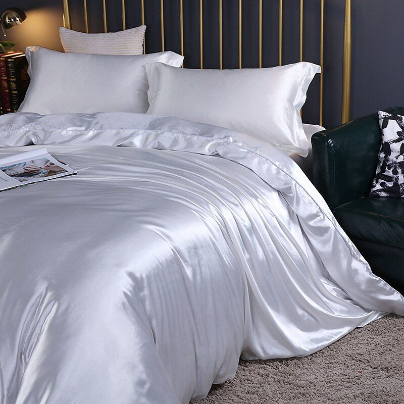 Luxury Silk Satin Bed Set | 4-Piece Duvet Cover & Pillowcase Set