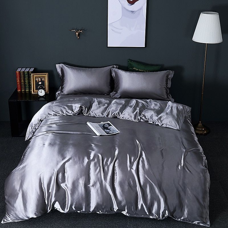 Luxury Silk Satin Bed Set | 4-Piece Duvet Cover & Pillowcase Set