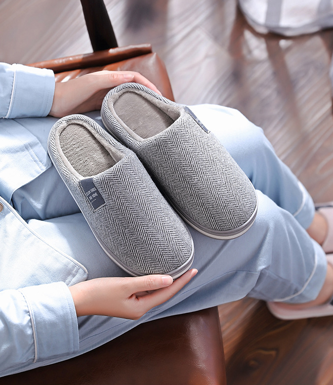 Men’s House Slippers | Soft Warm Plush with Non-Slip Sole