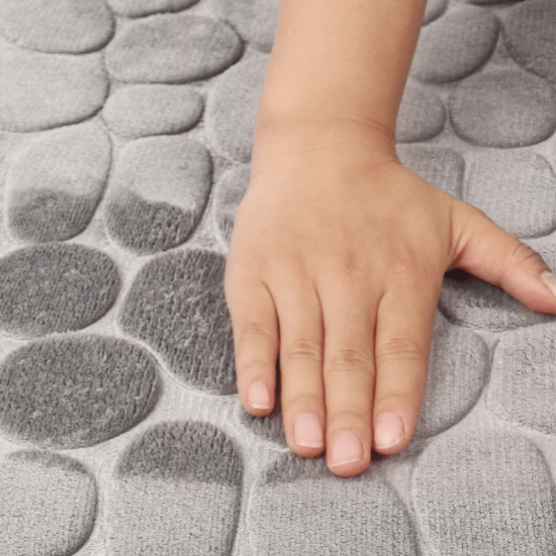 AquaCurve Bath Mat | Non-Slip Ergonomic Design