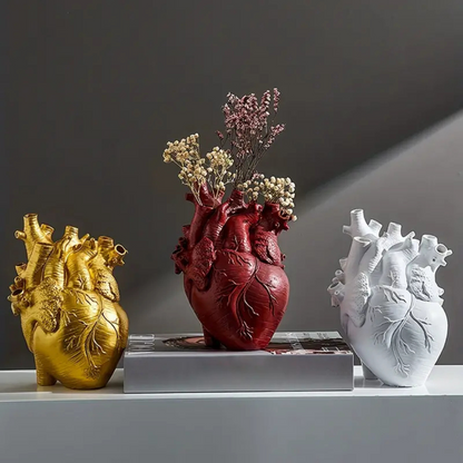 AmoraBloom Heart Vase | Romantic Ceramic Floral Display with Artistic Flair
