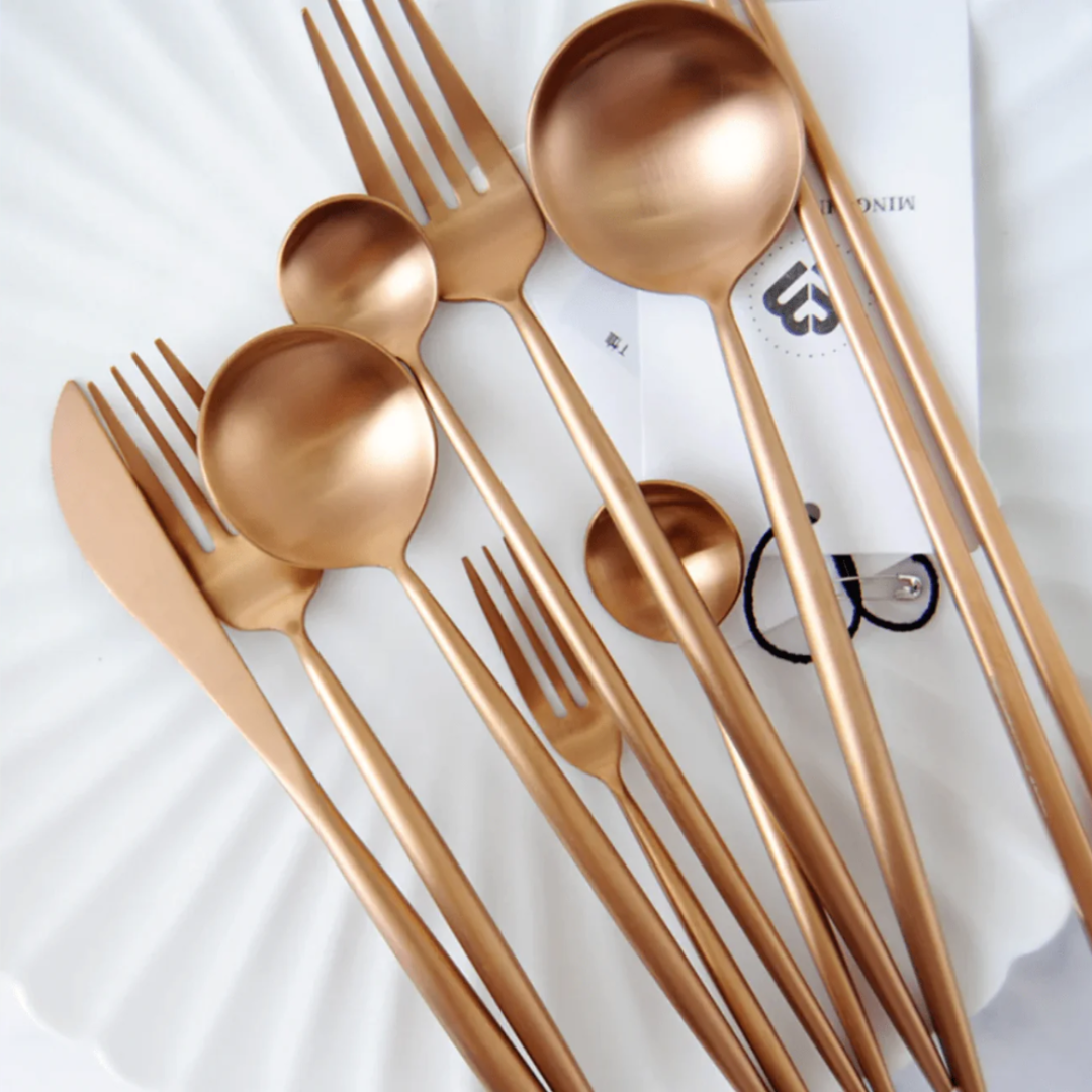MajestiCut Deluxe 24-Piece | Stainless Steel Gold & Silver Flatware