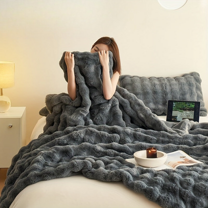 Double-Sided Plush Fleece Blanket | Soft & Warm for Every Season