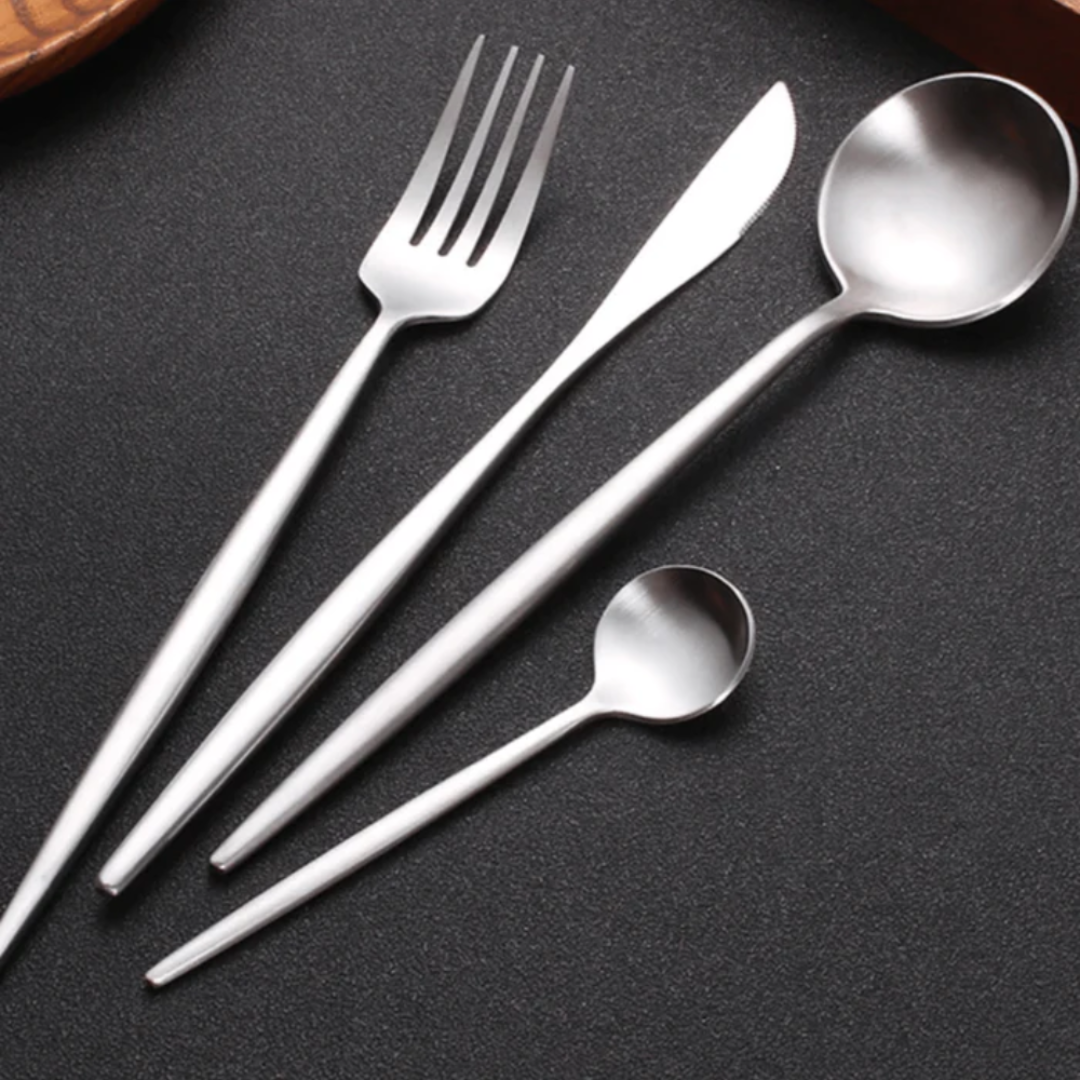 MajestiCut Deluxe 24-Piece | Stainless Steel Gold & Silver Flatware