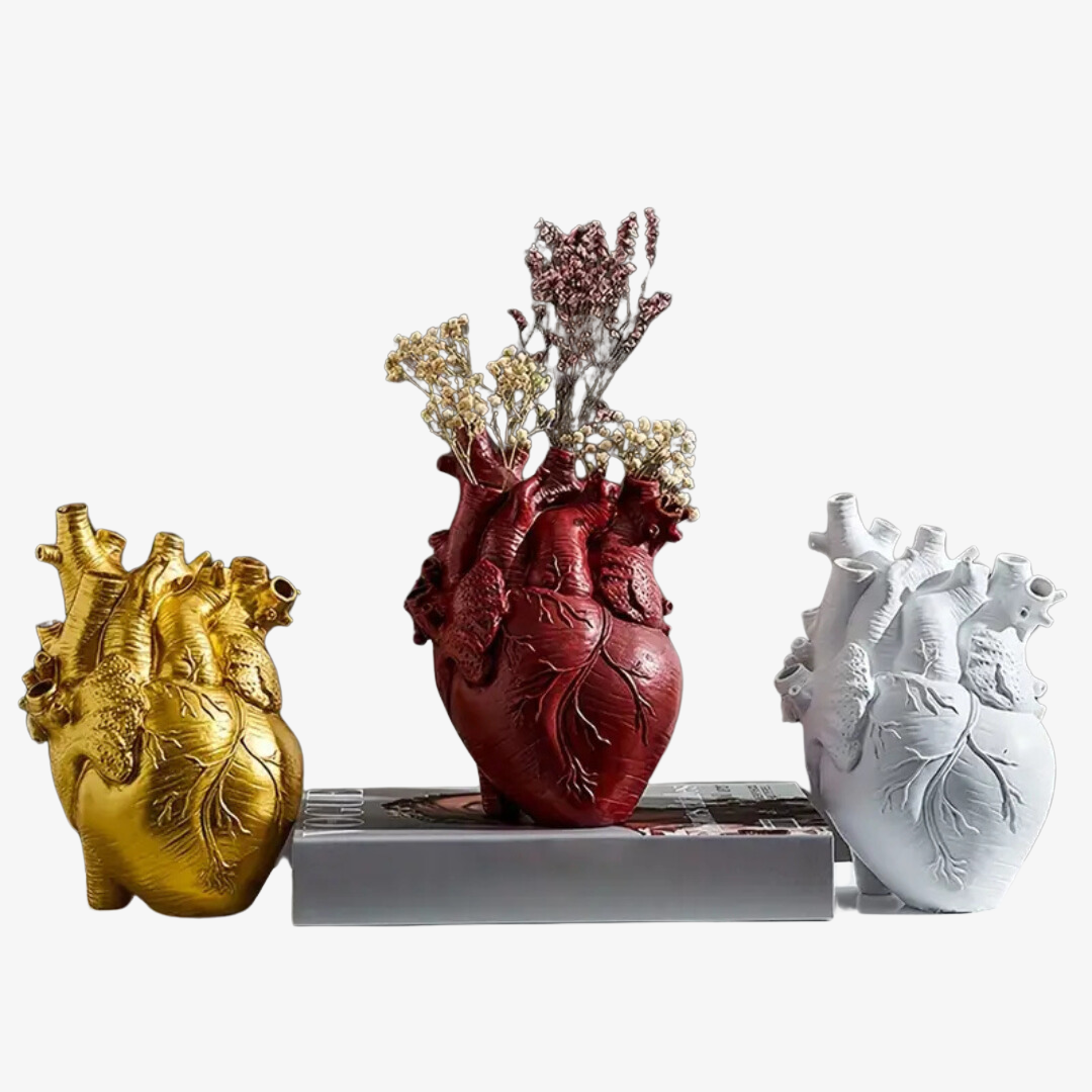 AmoraBloom Heart Vase | Romantic Ceramic Floral Display with Artistic Flair