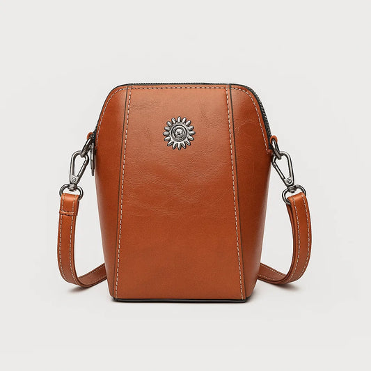 Brielle | Earthtone Grace Carry