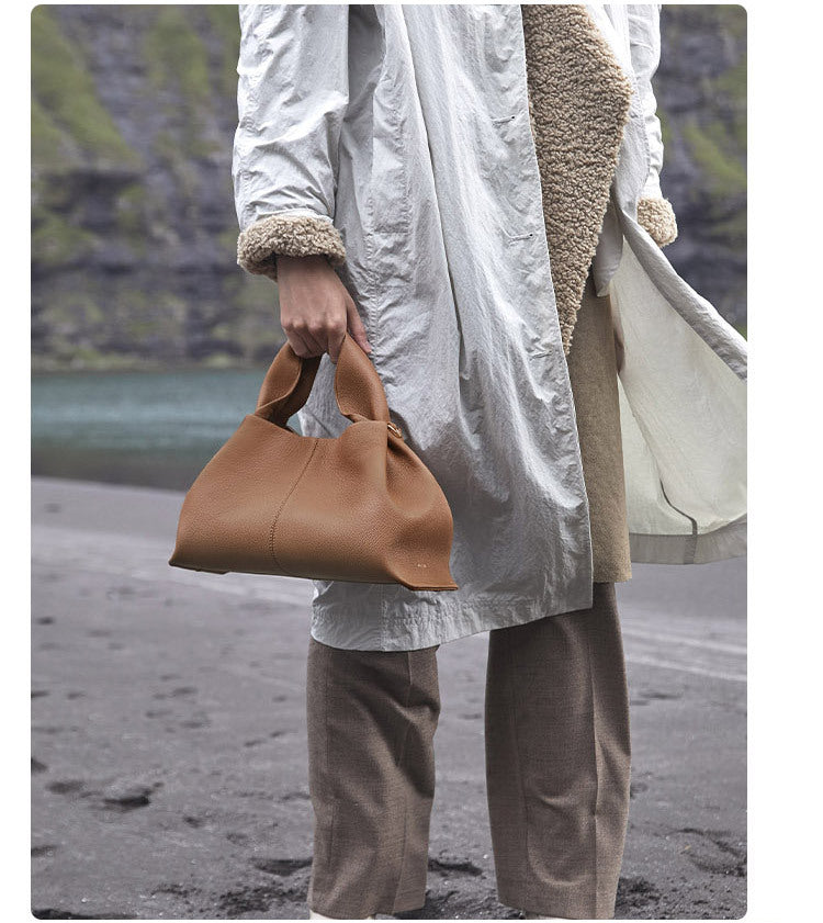 Bengt | Vintage Leather Shoulder Bag with Adjustable Strap-3
