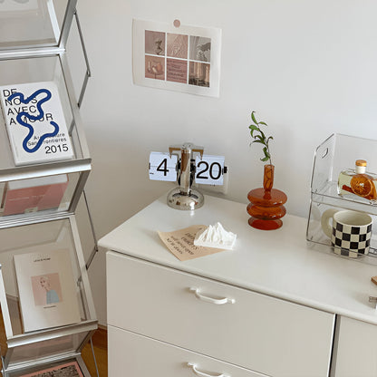 Minimalist Retro Look | NovaFlip Automatic Desk Clock