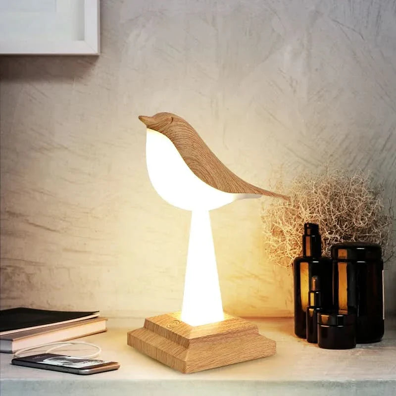 AvianAura Lamp | Vibrant LED Table Light Inspired by Exotic Eclectus Plumage