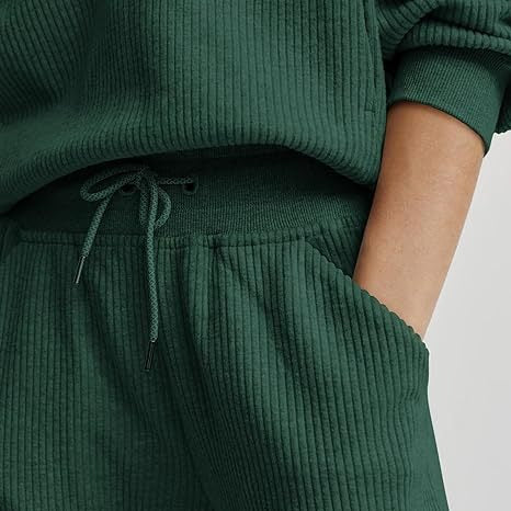 Hannah | Women’s Cozy Ribbed Tracksuit – Half Zip Sweatshirt & Drawstring Joggers