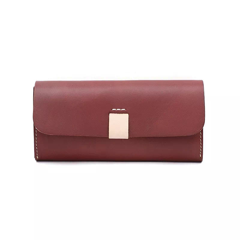 Women's Leather Snap Wallet with Multiple Card Slots and Zipper Pocket – Elegant Vintage Design 9
