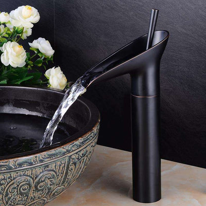 CascadeVintage Faucet | Timeless Charm in Antique Brass with a Gentle Waterfall Flow