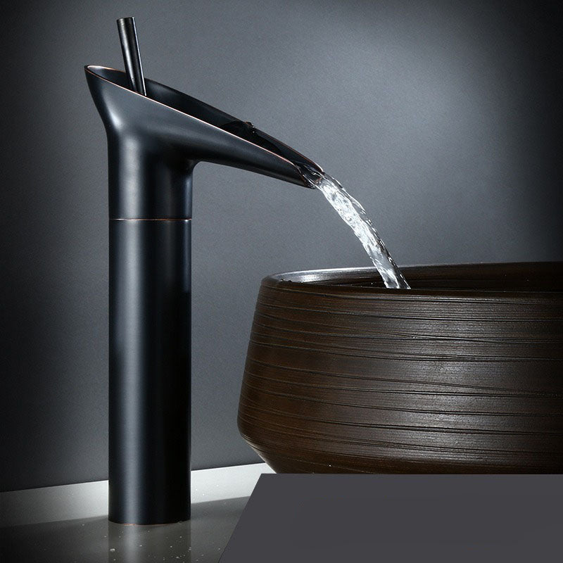 CascadeVintage Faucet | Timeless Charm in Antique Brass with a Gentle Waterfall Flow