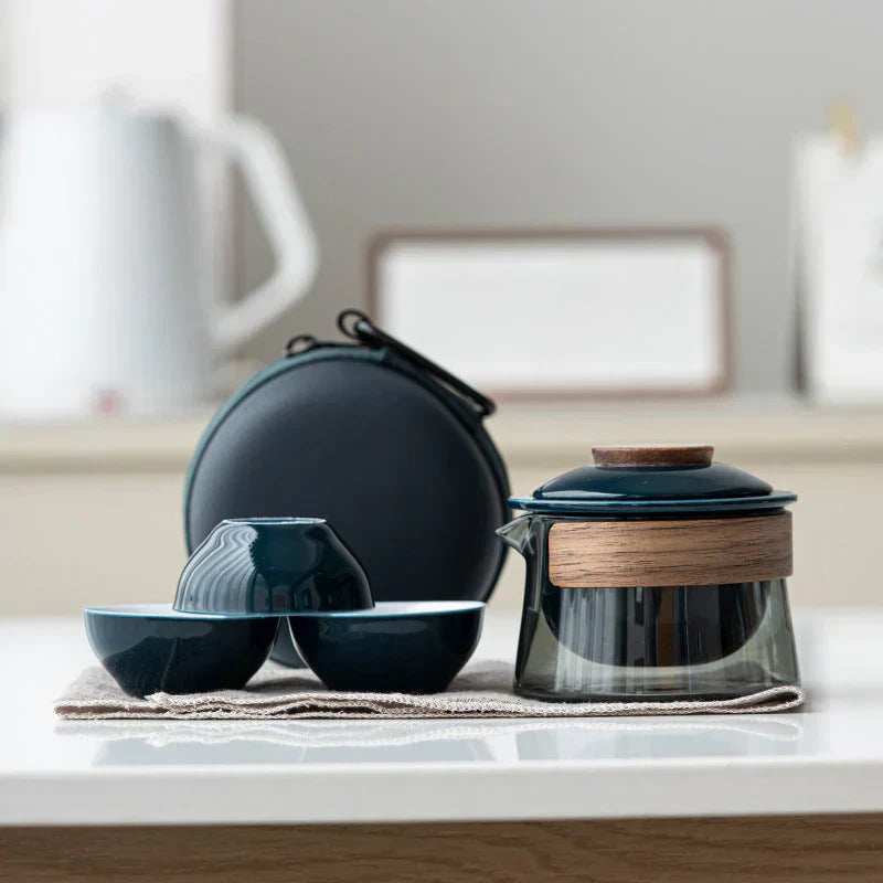 Lightweight Travel Tea Set | Teapot and Cups Organizer