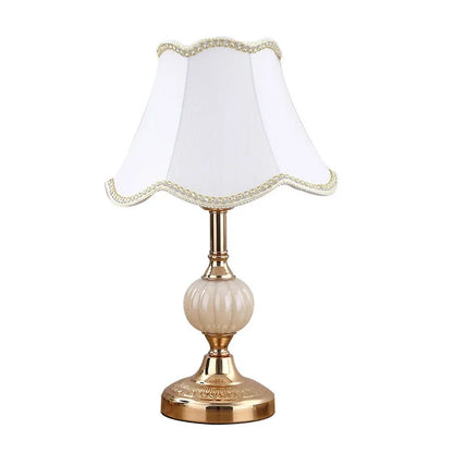 Nordic Charm | Timeless Vintage Table Lamp for Cozy Home Vibes