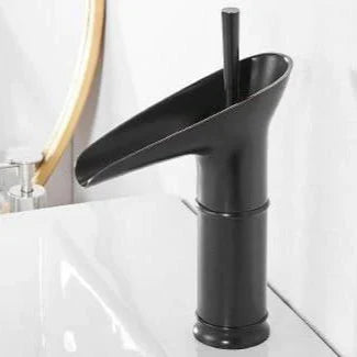 CascadeVintage Faucet | Timeless Charm in Antique Brass with a Gentle Waterfall Flow
